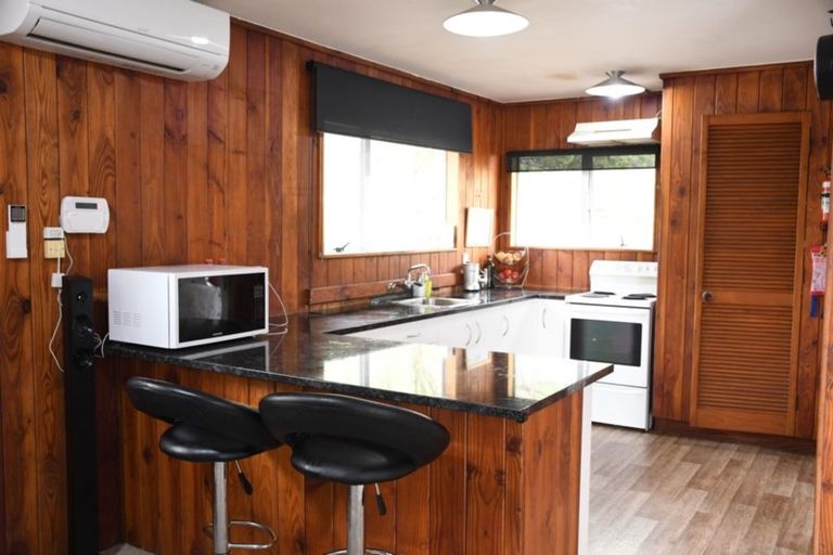 Photo of property in 1/89 Woodglen Road, Glen Eden, Auckland, 0602