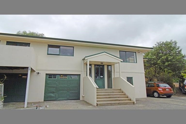 Photo of property in 12b Wicklam Lane, Greenhithe, Auckland, 0632