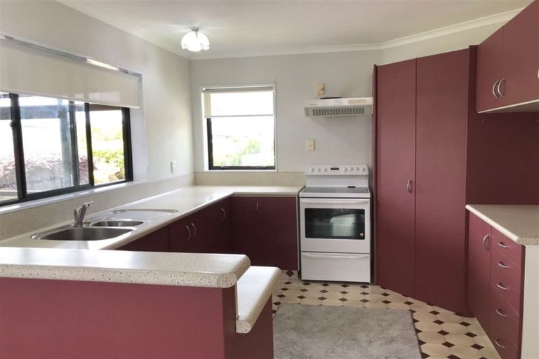 Photo of property in 10a Maire Street, Inglewood, 4330