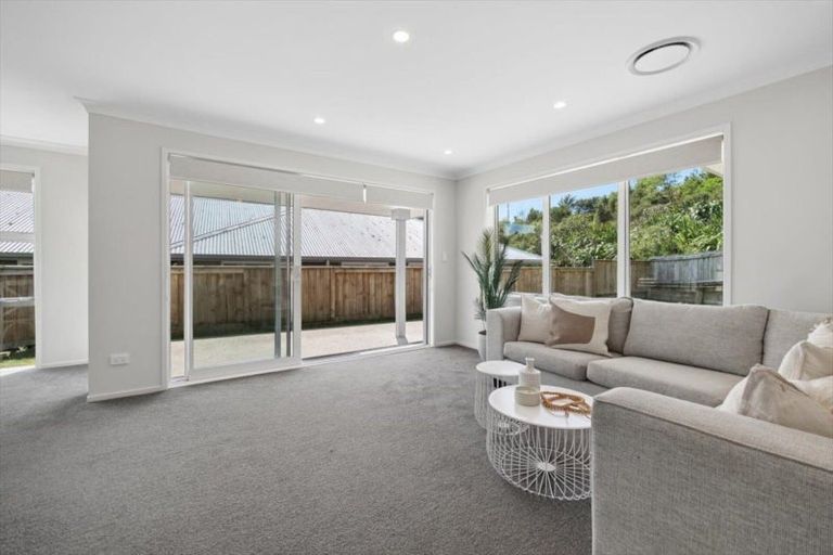 Photo of property in 45 Pakanga Grove, Pyes Pa, Tauranga, 3112