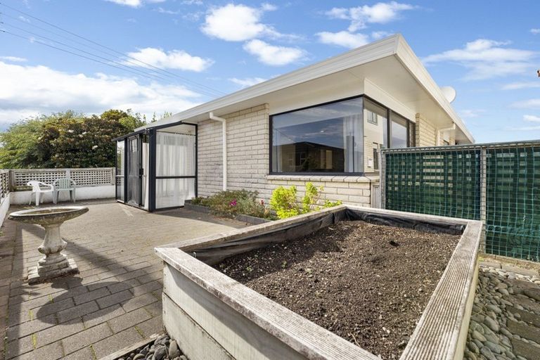 Photo of property in 3/30 Whiteley Street, Moturoa, New Plymouth, 4310