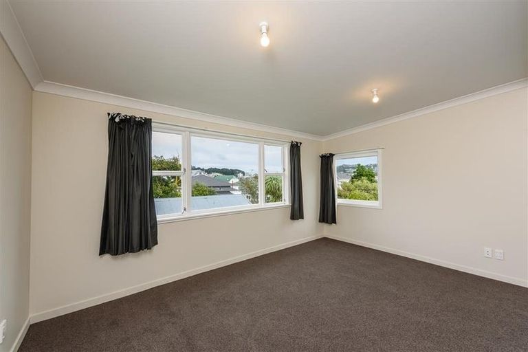 Photo of property in 16 Picton Avenue, Newtown, Wellington, 6021