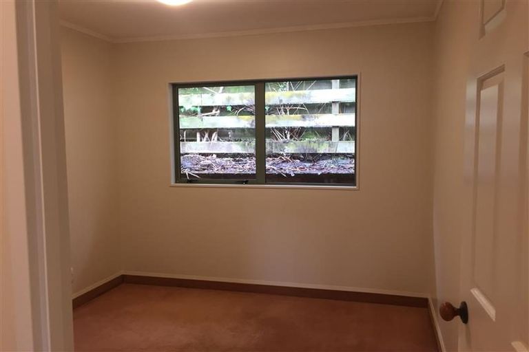 Photo of property in 9/19 Gardner Avenue, New Lynn, Auckland, 0600