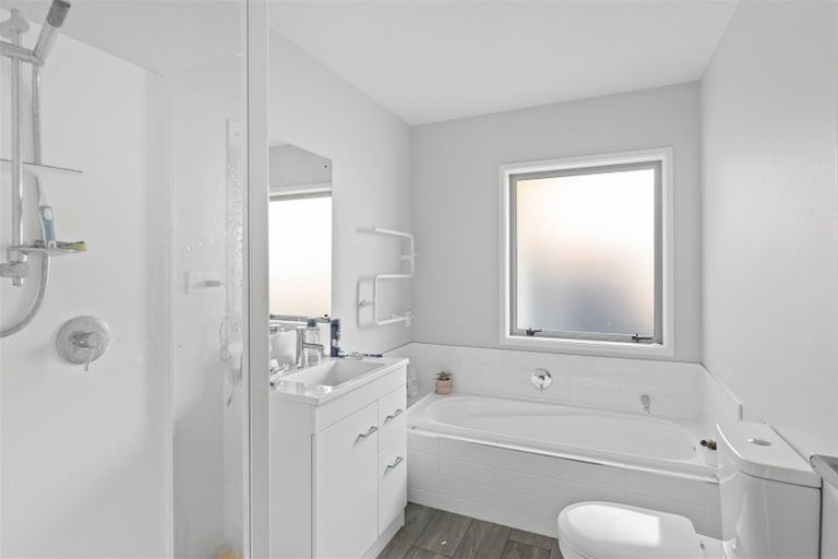 Photo of property in 22 Hannington Way, Rolleston, 7615