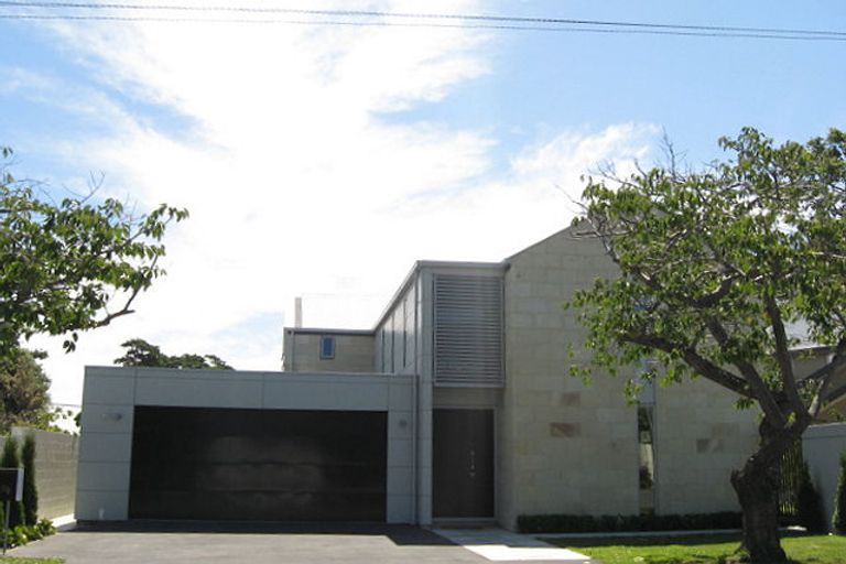 Photo of property in 31 Wairarapa Terrace, Merivale, Christchurch, 8014