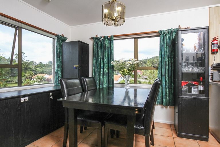 Photo of property in 23 Wirihana Road, Titirangi, Auckland, 0604