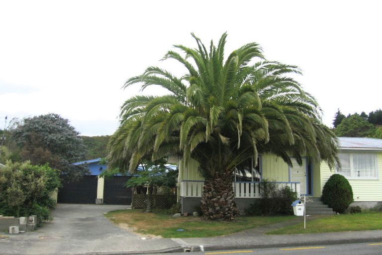 Photo of property in 40 Hillside Drive, Maoribank, Upper Hutt, 5018