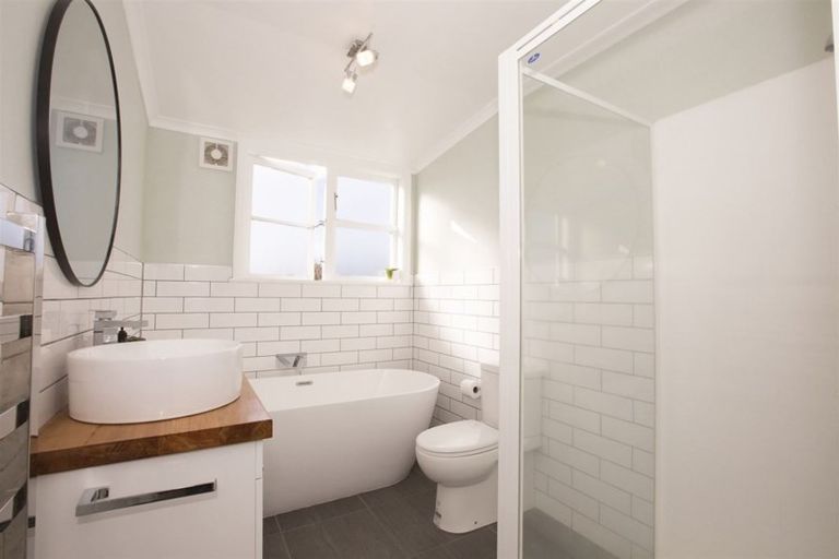 Photo of property in 90 College Street, Awapuni, Palmerston North, 4412