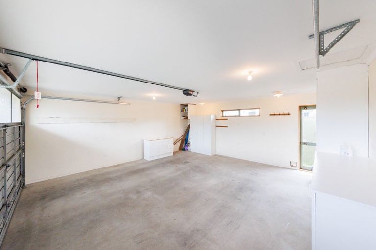 Photo of property in 9 Edgecombe Court, Roslyn, Palmerston North, 4414