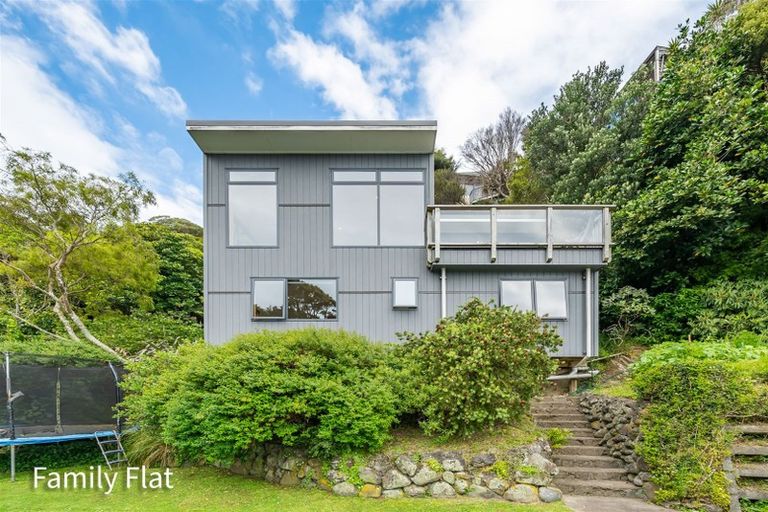 Photo of property in 129 Marine Drive, Sorrento Bay, Lower Hutt, 5013