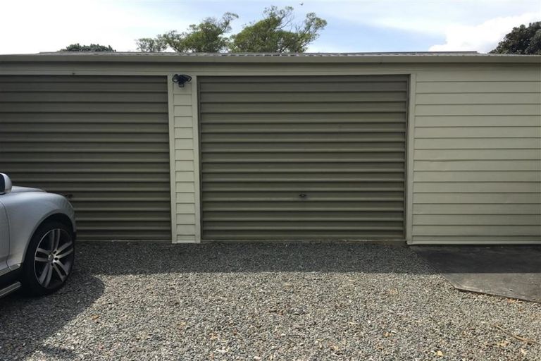 Photo of property in 97 Queens Road, Waikanae Beach, Waikanae, 5036