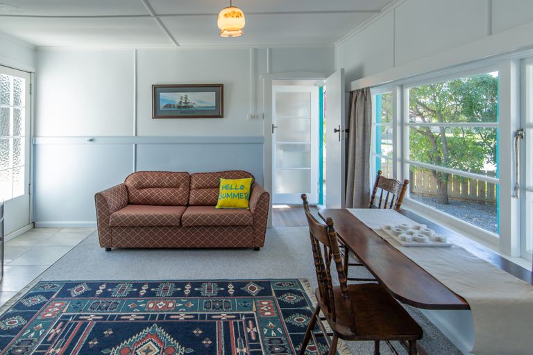 Photo of property in 19 South Crescent, Amberley, 7481