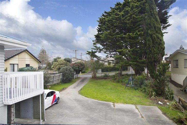 Photo of property in 3 Longburn Road, Henderson, Auckland, 0610