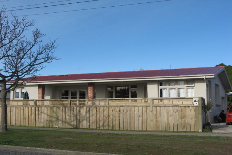 Photo of property in 9 Grange Street, Winton, 9720