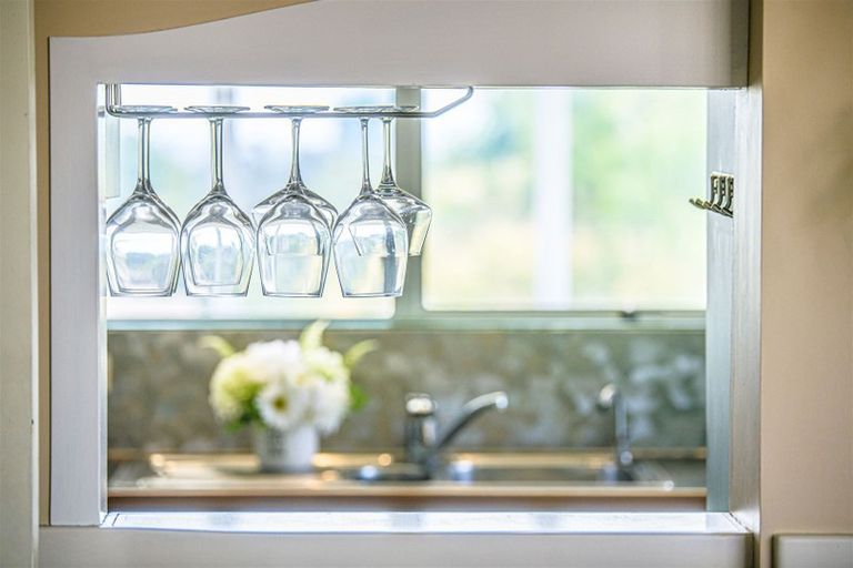 Photo of property in 35 Spence Road, Henderson, Auckland, 0612