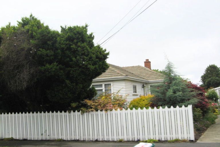 Photo of property in 7 Moyna Avenue, Dallington, Christchurch, 8061