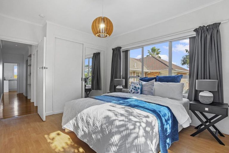 Photo of property in 1/1 Picton Street, Howick, Auckland, 2014
