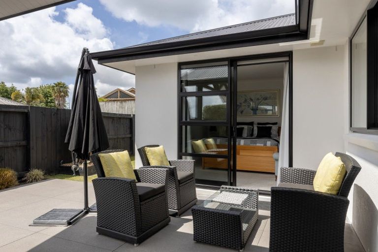 Photo of property in 15 Dayna Avenue, Ohauiti, Tauranga, 3112