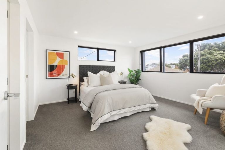 Photo of property in 68a Darlington Road, Miramar, Wellington, 6022