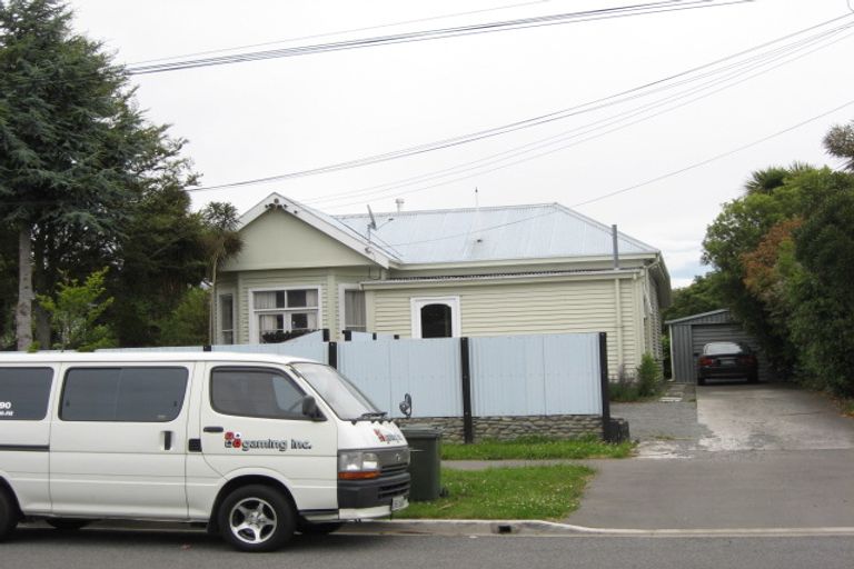 Photo of property in 113 Geraldine Street, Edgeware, Christchurch, 8013