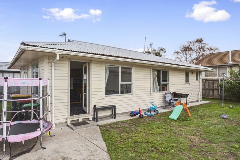 Photo of property in 37 Saint Johns Street, Woolston, Christchurch, 8062