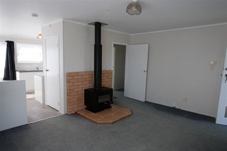 Photo of property in 1/10 Gloaming Place, Conifer Grove, Takanini, 2112