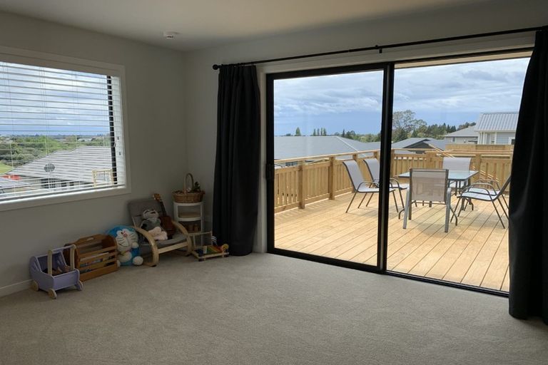 Photo of property in 8 Pinkerton Place, Ohauiti, Tauranga, 3112