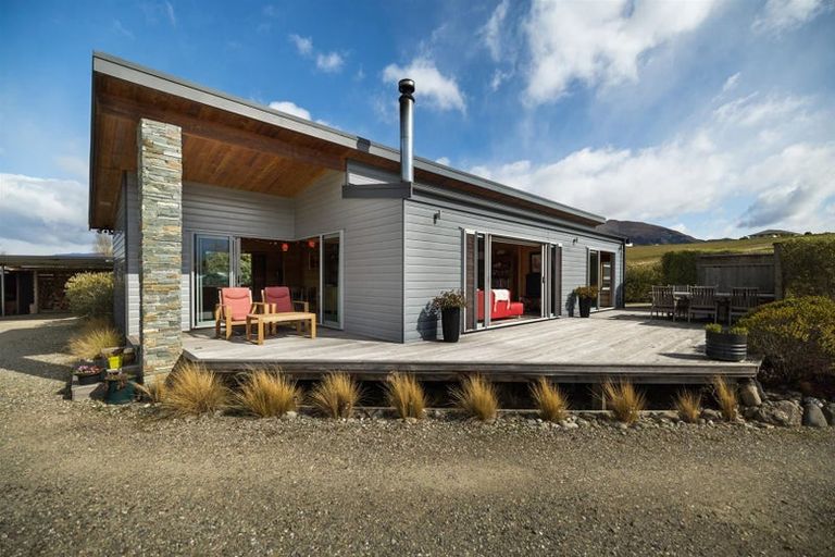 Photo of property in 56 Charles Court, Lake Hawea, Wanaka, 9382