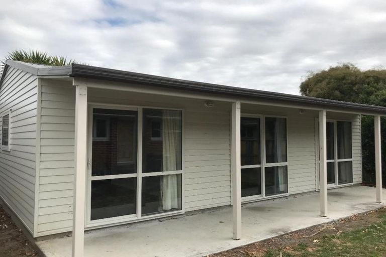 Photo of property in 9 Gladson Avenue, Sockburn, Christchurch, 8042