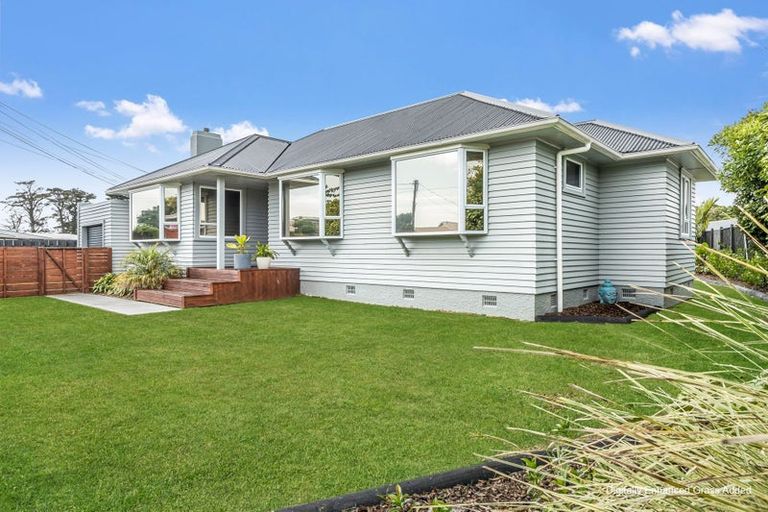 Photo of property in 26 Trafalgar Street, Westown, New Plymouth, 4310