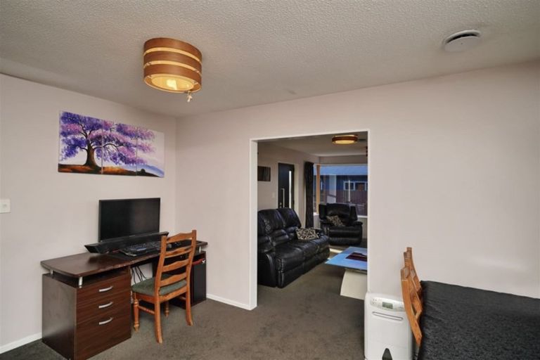 Photo of property in 2/109 Main North Road, Papanui, Christchurch, 8052