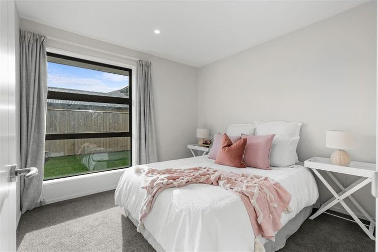 Photo of property in 17 Allied Road, Halswell, Christchurch, 8025