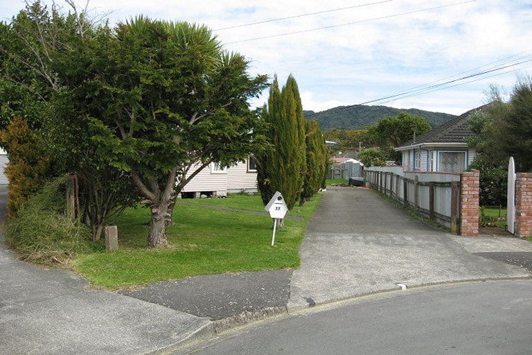 Photo of property in 17 Dunn Street, Wainuiomata, Lower Hutt, 5014