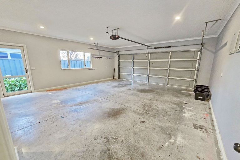 Photo of property in 16 Palliser Place, Poraiti, Napier, 4112