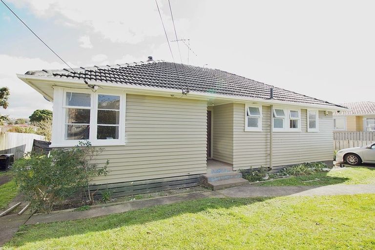 Photo of property in 6 Daphne Road, Papatoetoe, Auckland, 2025