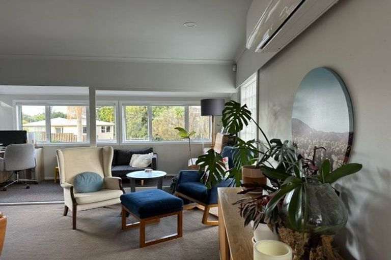 Photo of property in 1 John Gill Road, Cockle Bay, Auckland, 2014