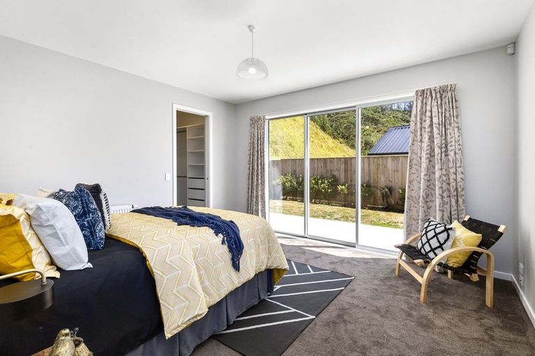 Photo of property in 51a Banks Boulevard, Whitby, Porirua, 5024