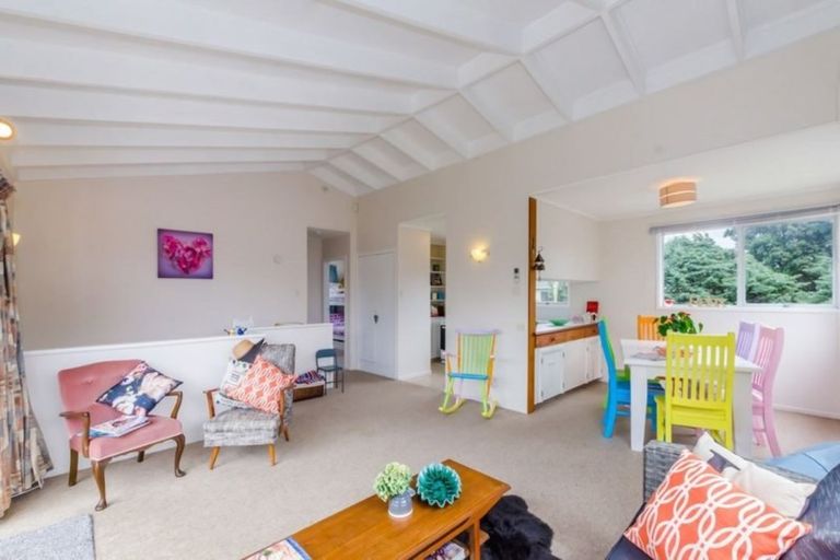 Photo of property in 10 Konini Crescent, Waikanae Beach, Waikanae, 5036