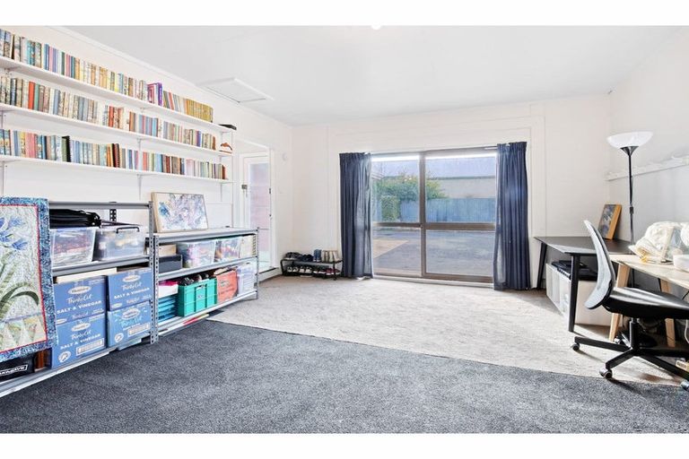 Photo of property in 40 East Belt, Rangiora, 7400