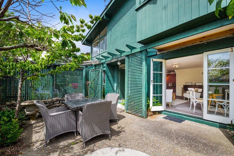 Photo of property in 2 Flagstaff Terrace, Devonport, Auckland, 0624