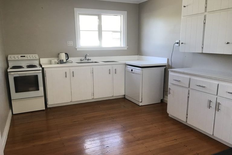 Photo of property in 44 Glenfield Crescent, Mairehau, Christchurch, 8052