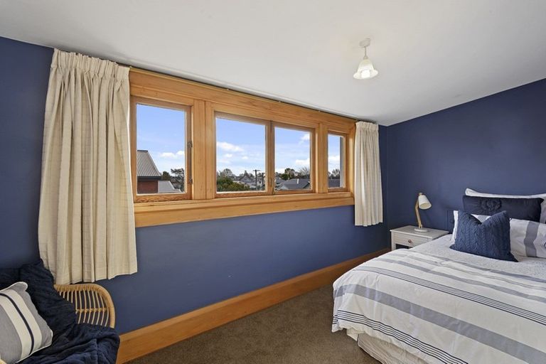 Photo of property in 11 College Avenue, Strowan, Christchurch, 8052