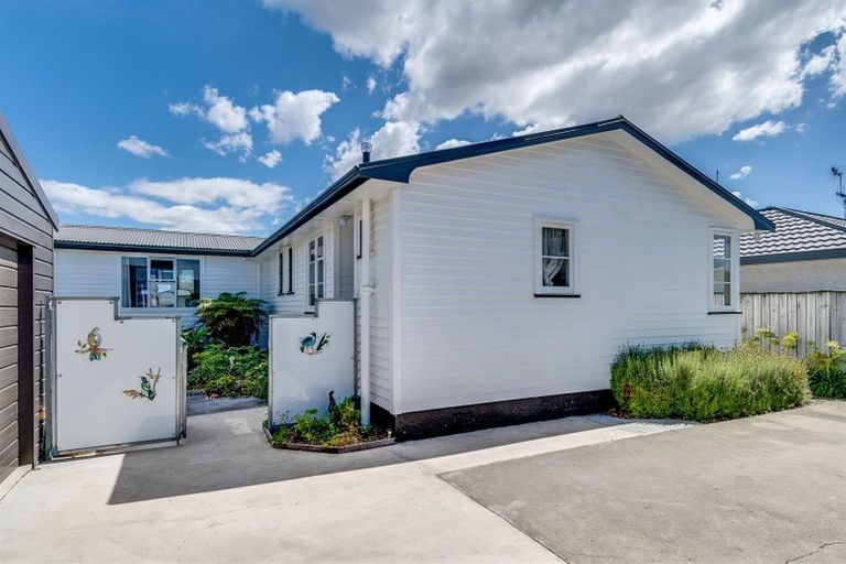 Photo of property in 21 Elbourne Street, Taradale, Napier, 4112