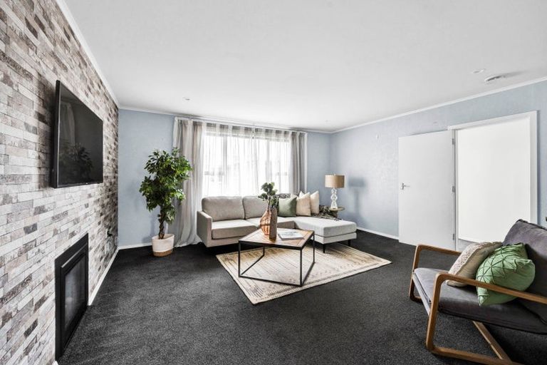 Photo of property in 14 Karaka Street, Merrilands, New Plymouth, 4312