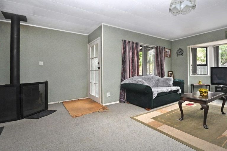 Photo of property in 4 Southview Place, Wattle Downs, Auckland, 2102