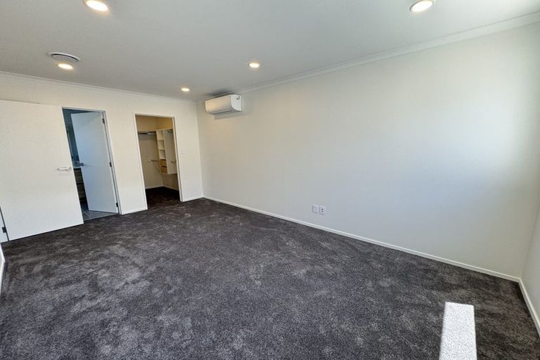 Photo of property in 22d Toru Street, Te Atatu Peninsula, Auckland, 0610