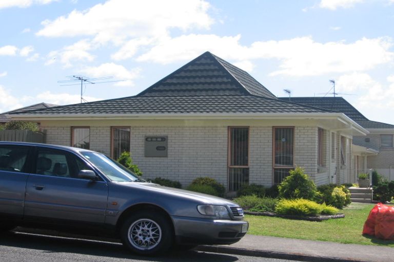 Photo of property in 2/3 Quebec Road, Milford, Auckland, 0620