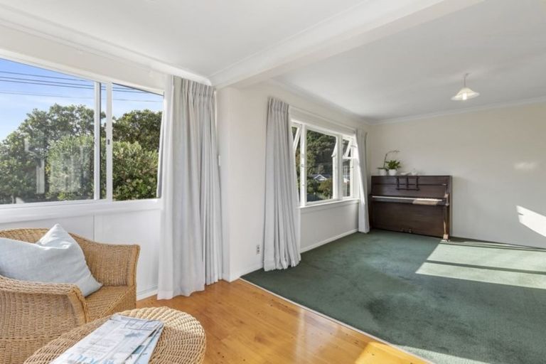 Photo of property in 3/264 Muritai Road, Eastbourne, Lower Hutt, 5013