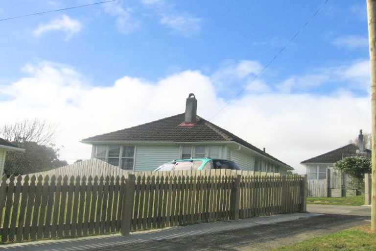Photo of property in 11 Gear Terrace, Ranui, Porirua, 5024