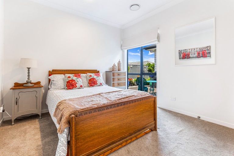 Photo of property in 91 Pohutukawa Parade, Riverhead, 0820